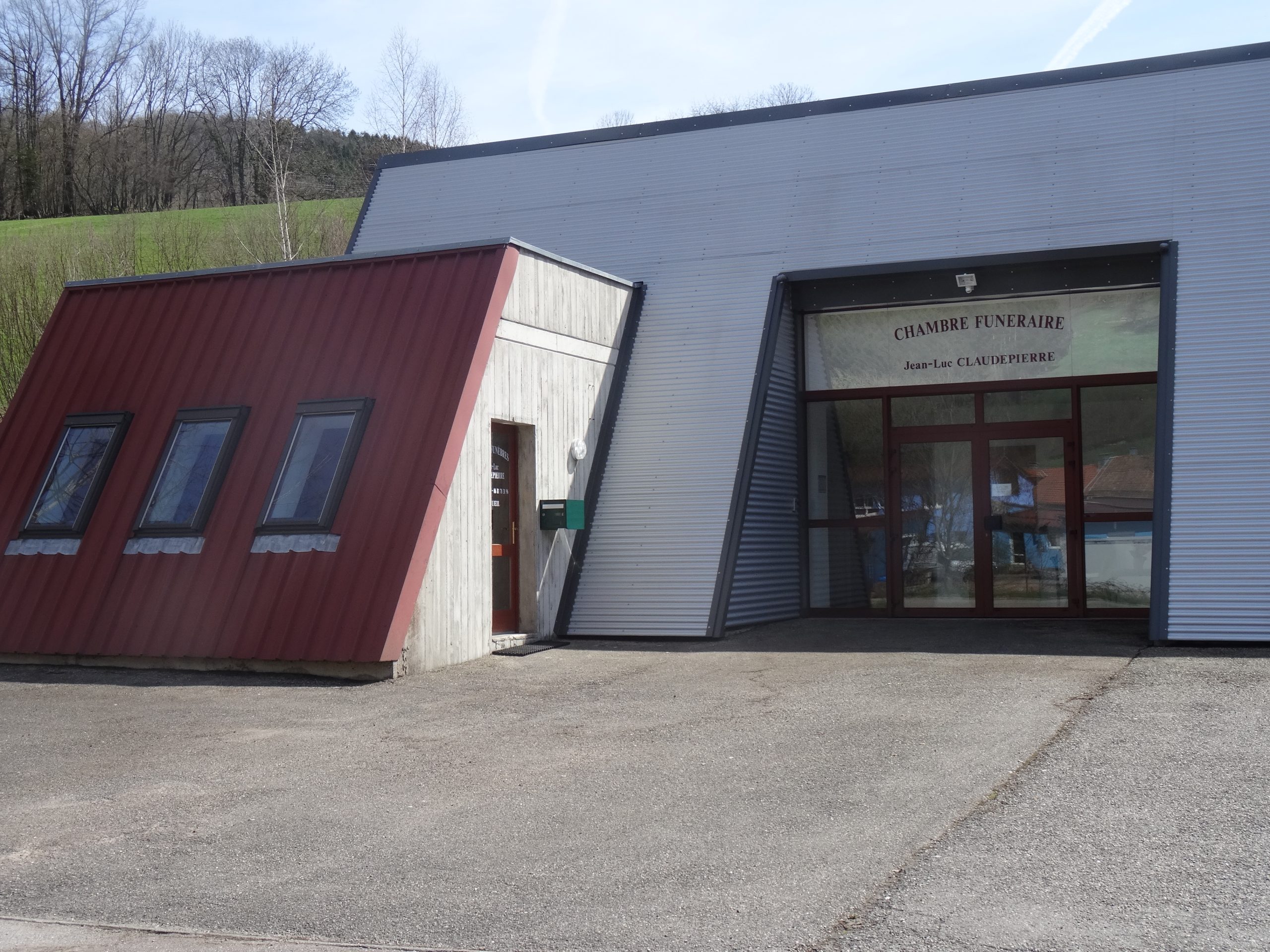 Photo de Services Funéraires Jean-Luc CLAUDEPIERRE - Orbey